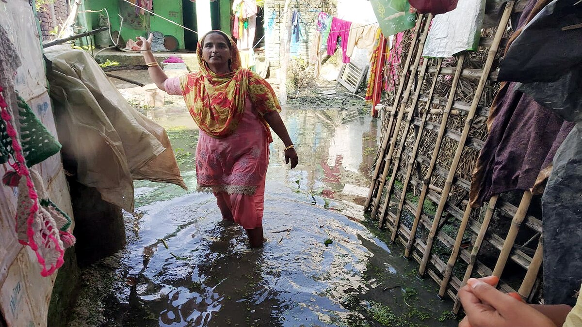 Darbhanga Flood water 300 houses people submerged in water