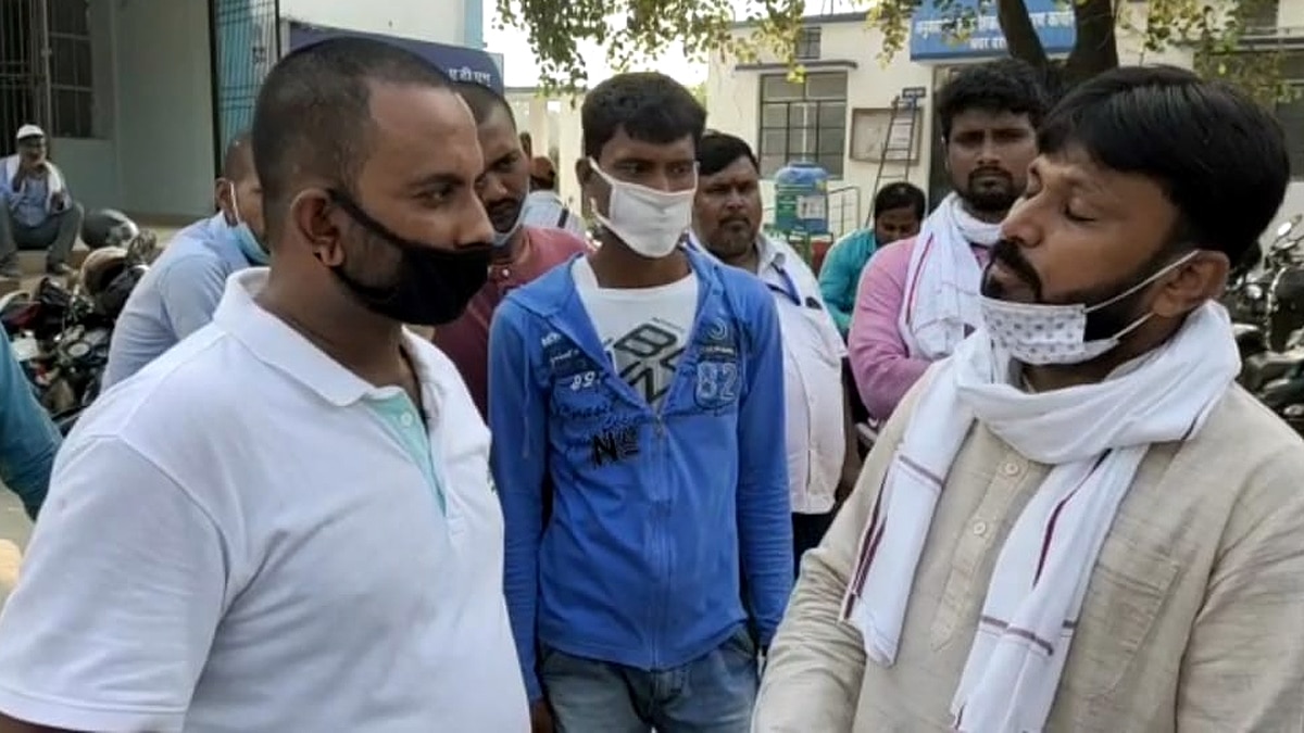 Bhola Yadav Threaten Plurals Party Candidate Manikant Yadav