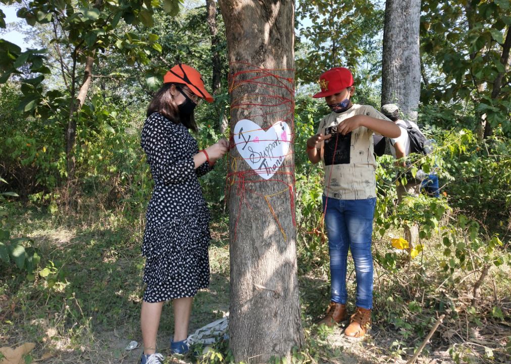 'थानो' को बचाने के लिए सड़कों पर उतरे हजारों लोग
