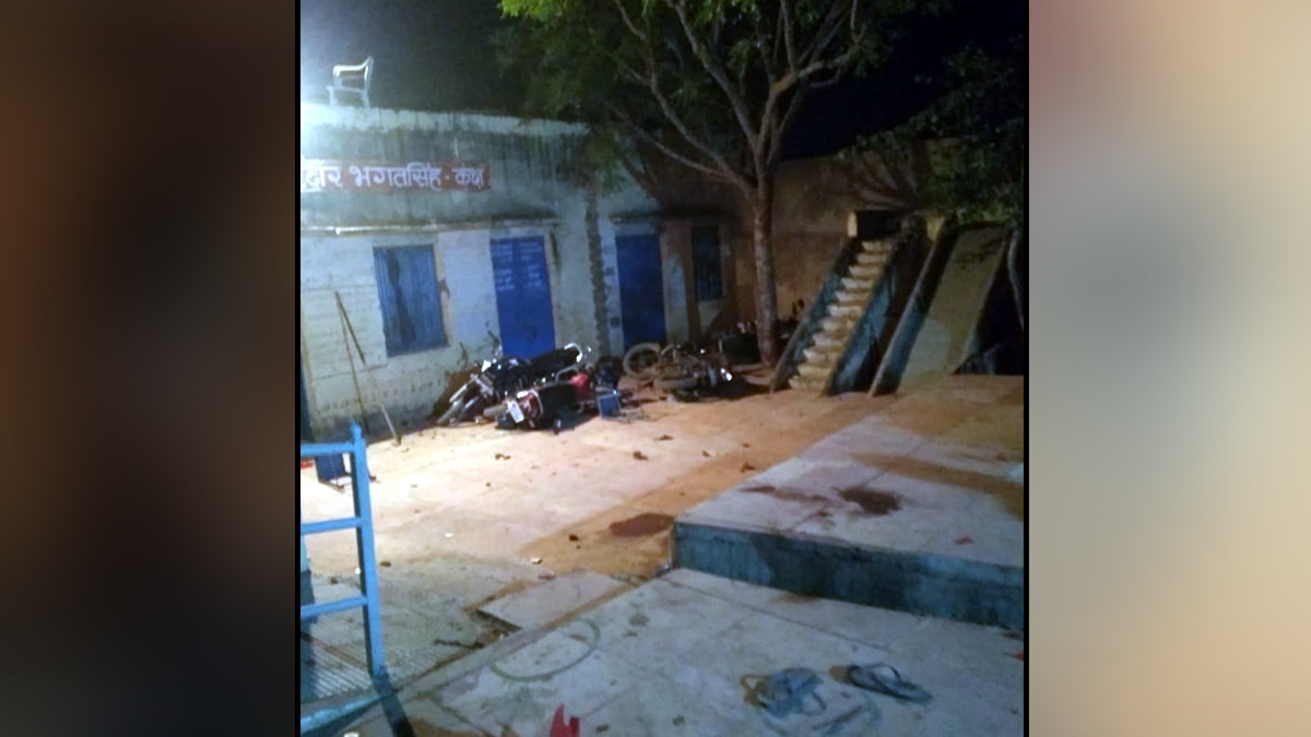 मतगणना केंद्र के अंदर तोड़फोड़ व फायरिंग.