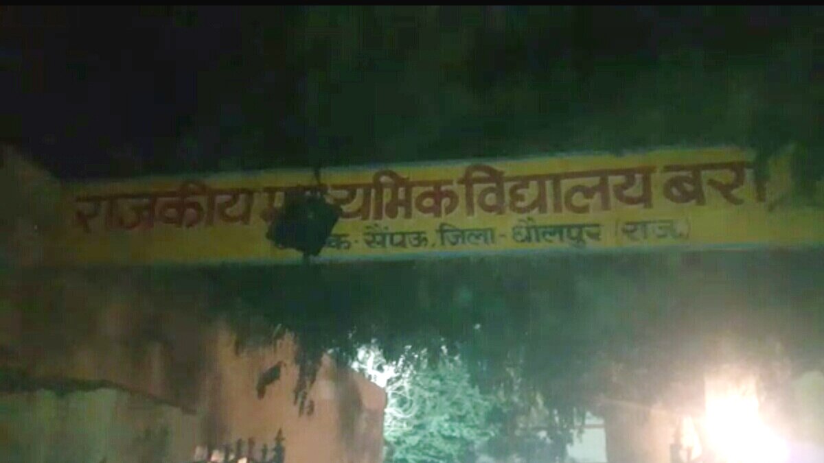 मतगणना केंद्र के अंदर तोड़फोड़ व फायरिंग.