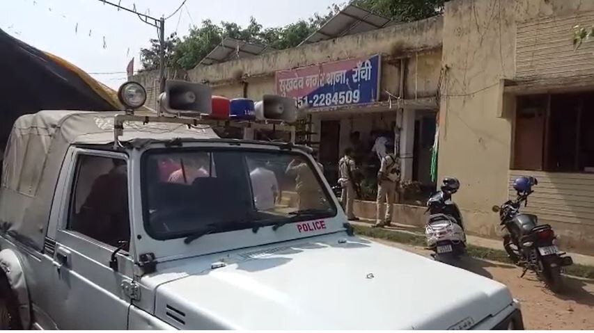 पुलिस की गिरफ्तर में नाबालिग आरोपी