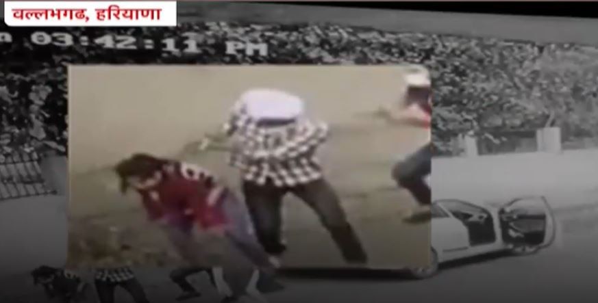 निकिता को जबरन गाड़ी में खींचने की कोशिश