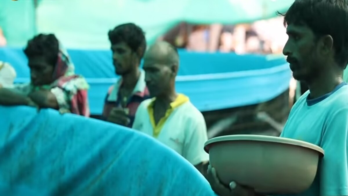 फिश फार्मिंग से कमा रहे लाखों. 