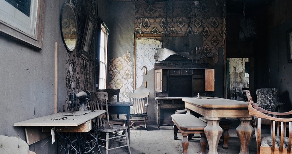 टूटा-फूटा सामान