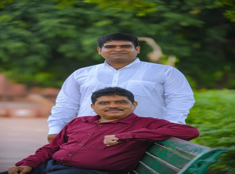 लोगों के लिए कर रहे काम 