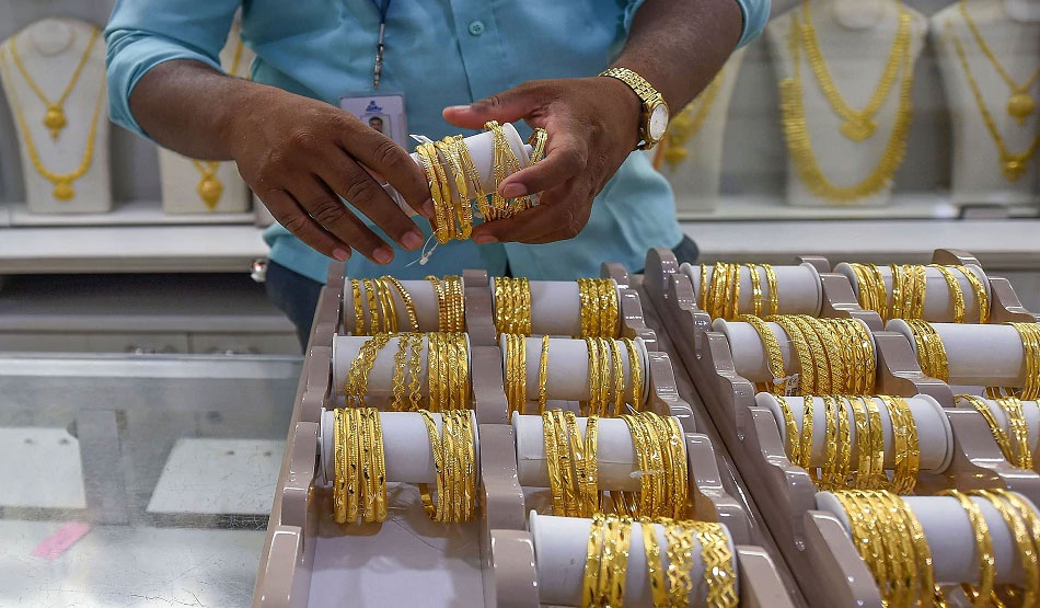 स्वर्ण बॉन्ड की कीमत 5,051 रुपये 