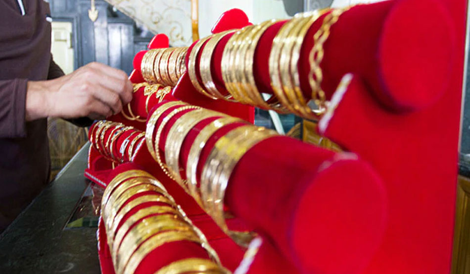 अप्रैल में 731 करोड़ का निवेश 