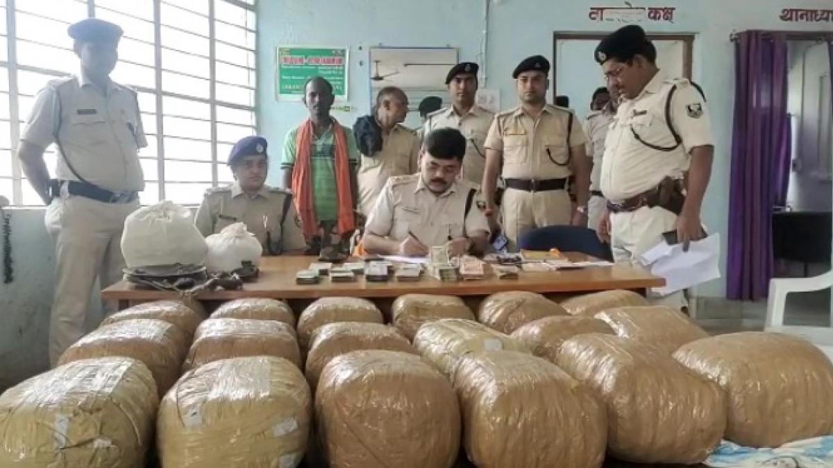 उड़ीसा से गांजा लाकर करते थे यूपी और बिहार में सप्लाई.