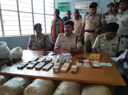 उड़ीसा से गांजा लाकर करते थे यूपी और बिहार में सप्लाई.