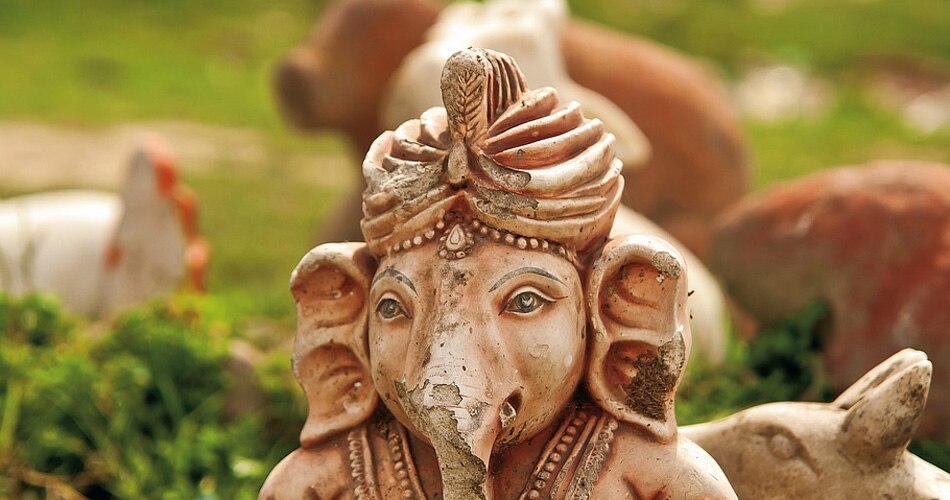 खंडित मूर्ति