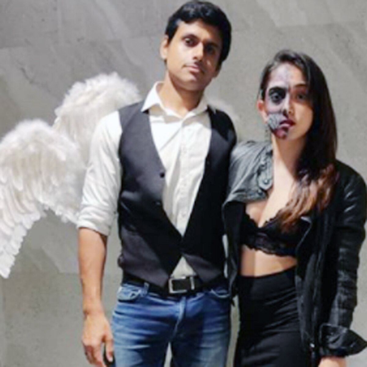 इरा अपने दोस्त के साथ