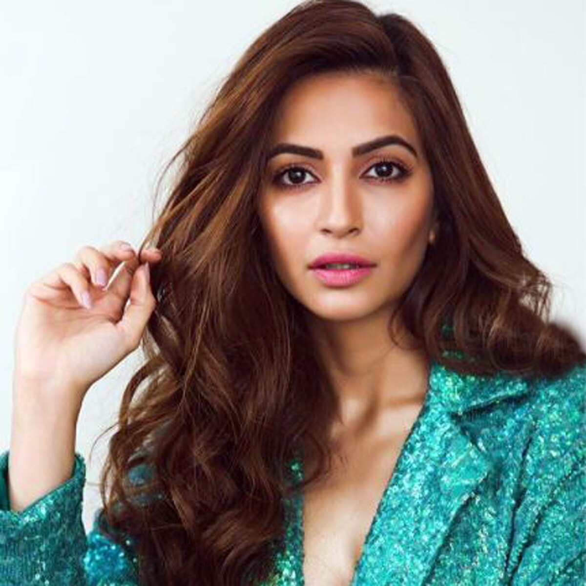 कृति खरबंदा