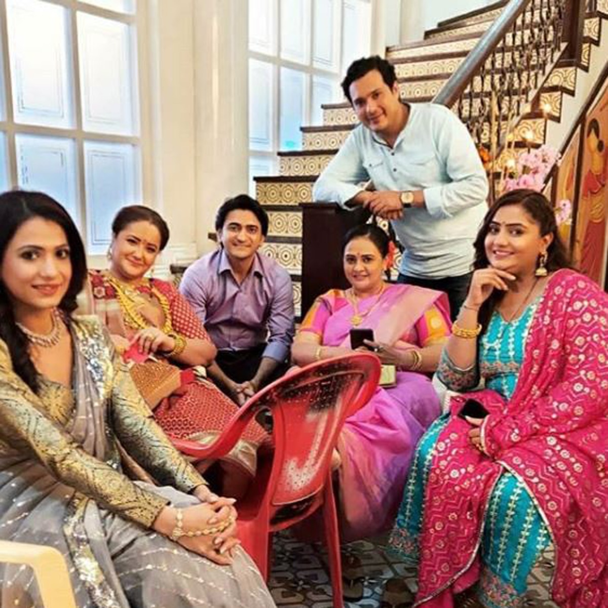 साथ न‍िभाना साथ‍िया कास्ट 