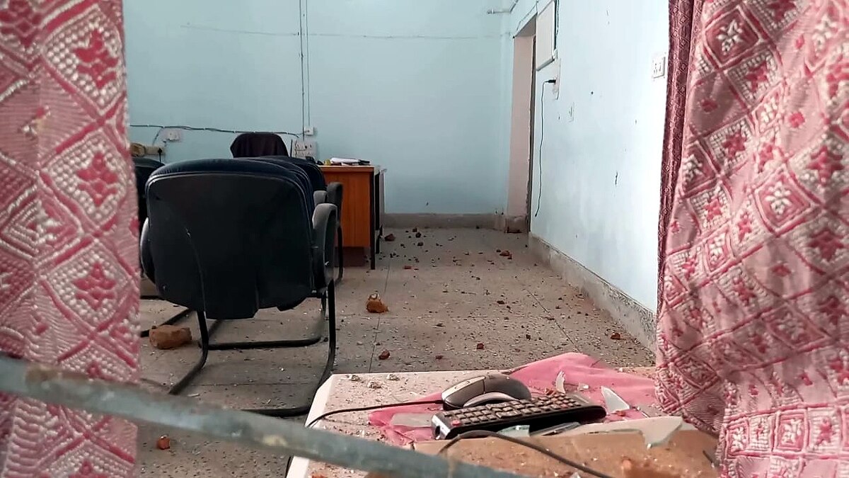 Protest against police brutal action in Munger 