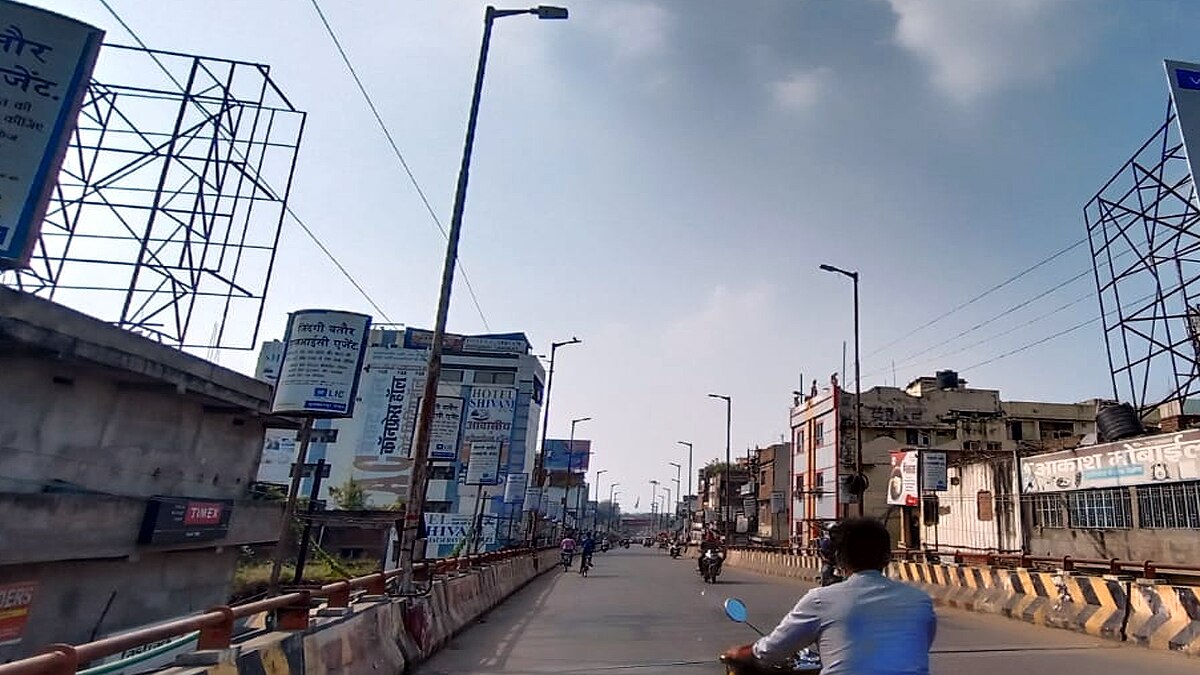 Bihar Minister Suresh Sharma street lights controversy