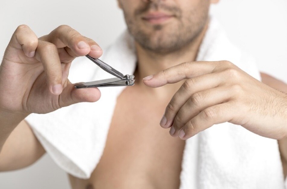 नाखून-बाल कटवाने से परहेज