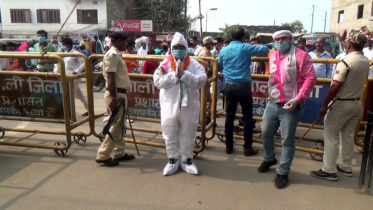 Vaishali Candidate file nomination in PPE kit  