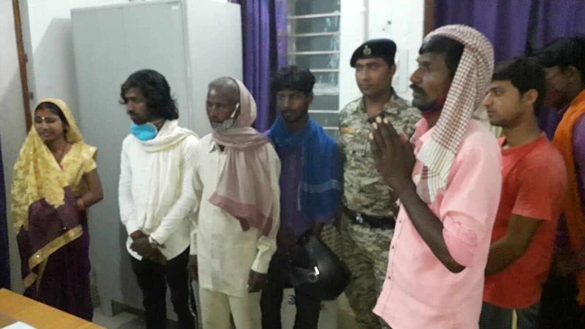 भोजपुरी सिंगर ने भागकर की शादी (फोटो आजतक)