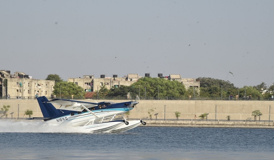 1500 रुपये में भी टिकट!