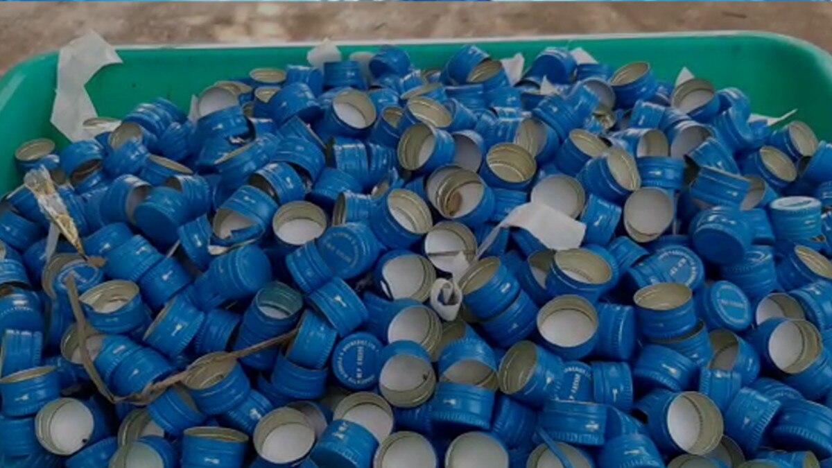 यूरिया को स्प्रि‍ट में मिलाकर बनाते थे शराब, कुएं में रखते थे छिपाकर.