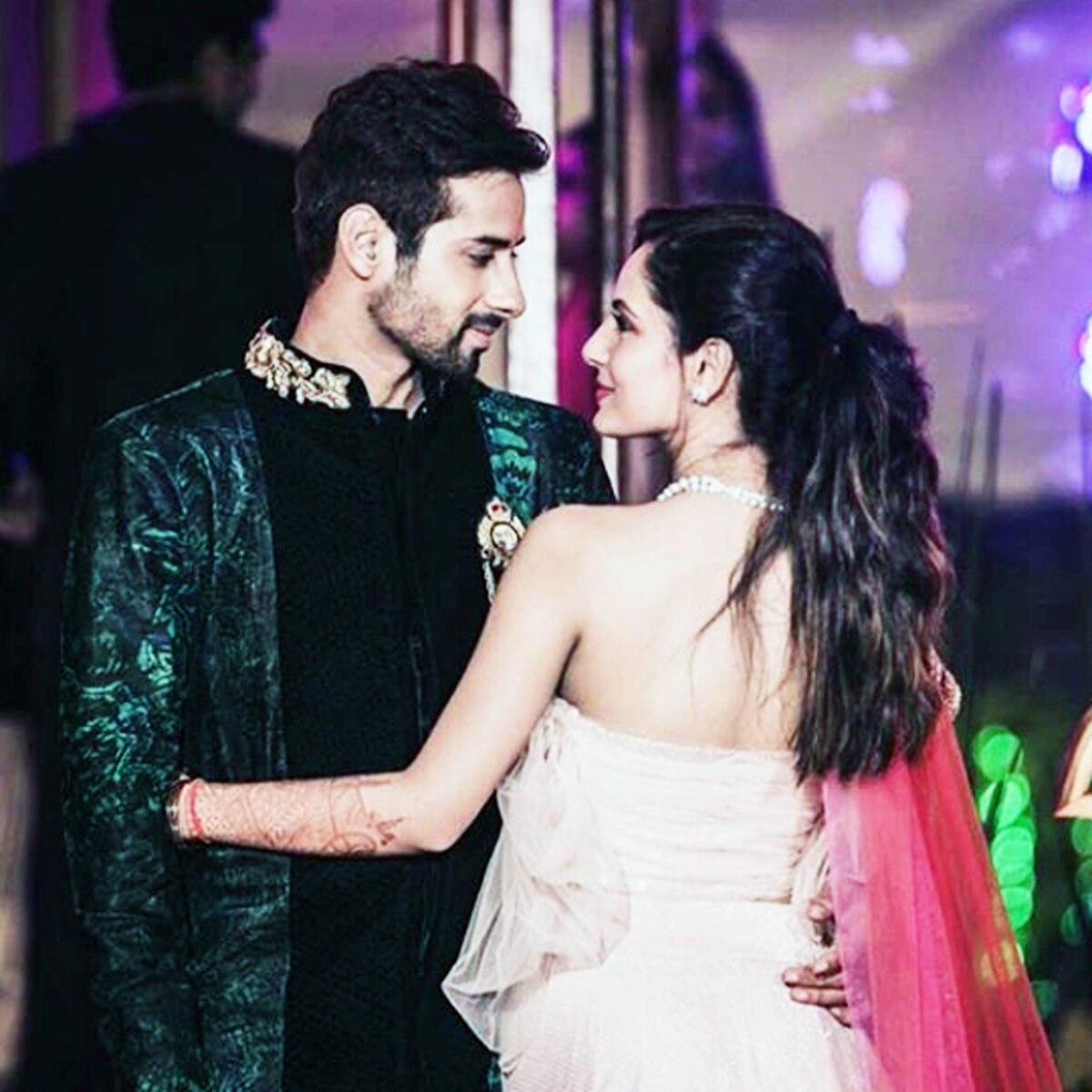 पूजा बनर्जी और कुणाल वर्मा