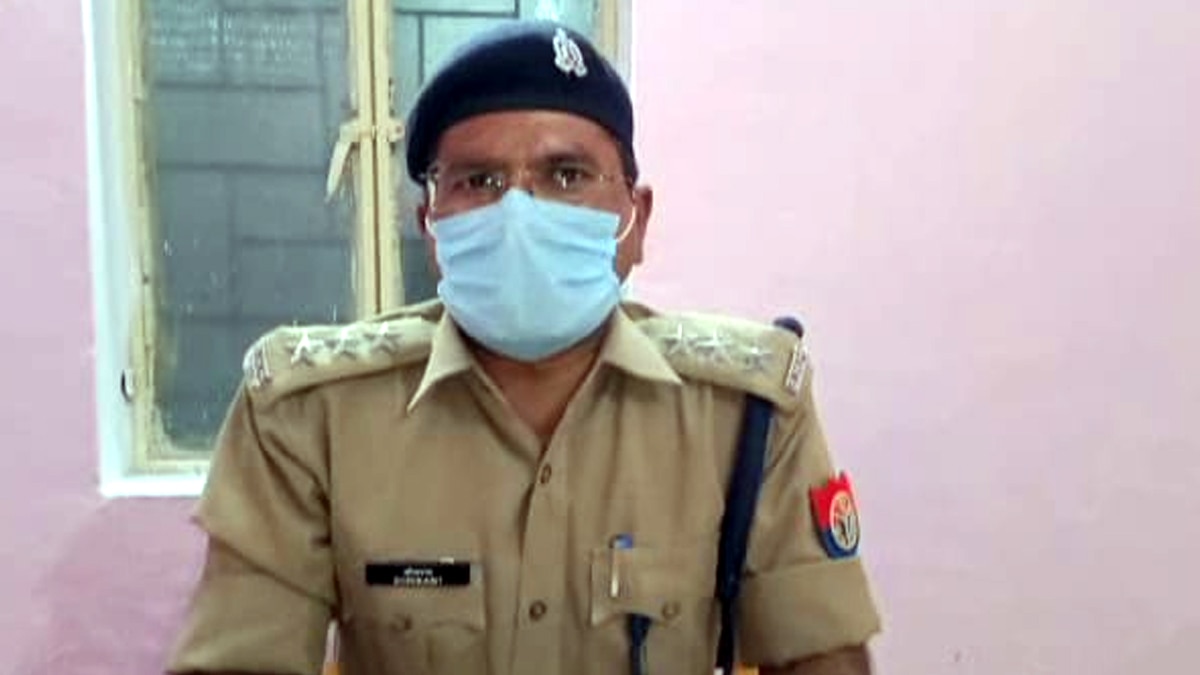 परिवार को नशीला पदार्थ खिलाकर प्रेमी के साथ फरार हुई लड़की.