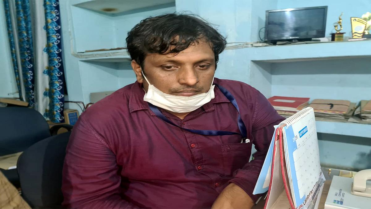 Police seized 20 lakh rupees in Raxaul 