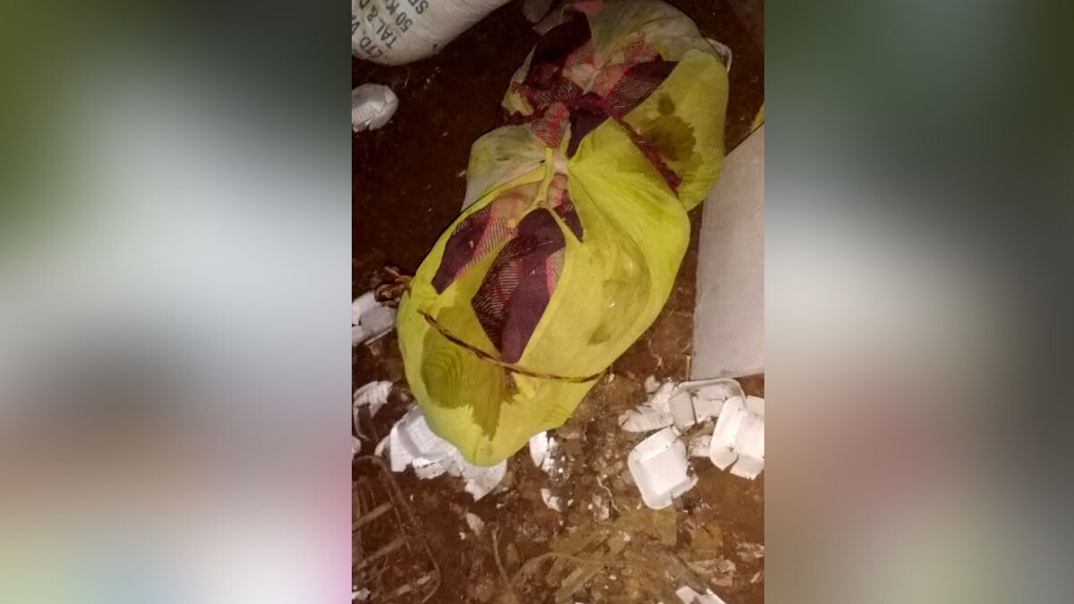 पत्नी और मासूम की हत्या कर पति ने किए शव के टुकड़े.