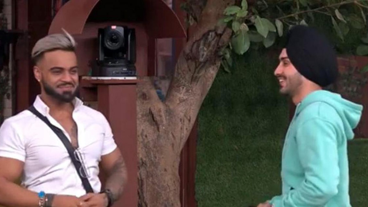 मुझसे शादी करोगे के सेट पर