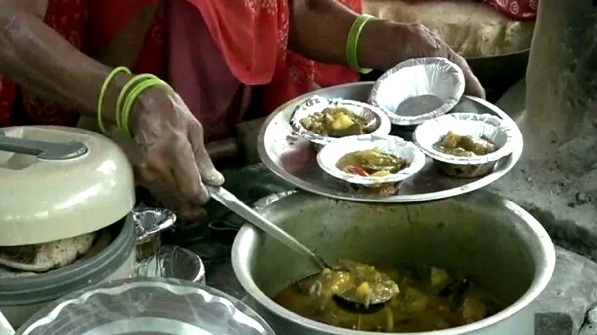 रोटी वाली अम्‍मा का इमोशनल वीडियो वायरल.