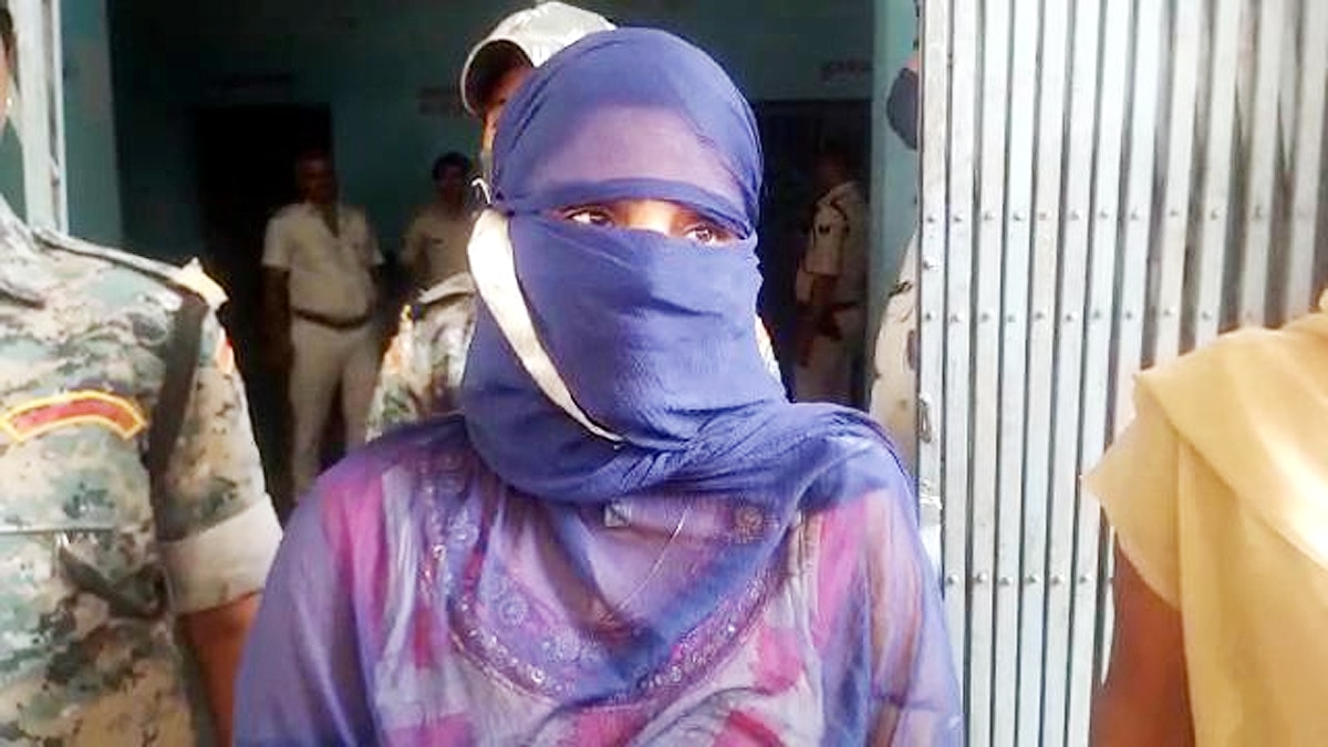 Girl Arrested in Samastipur with two Pistols