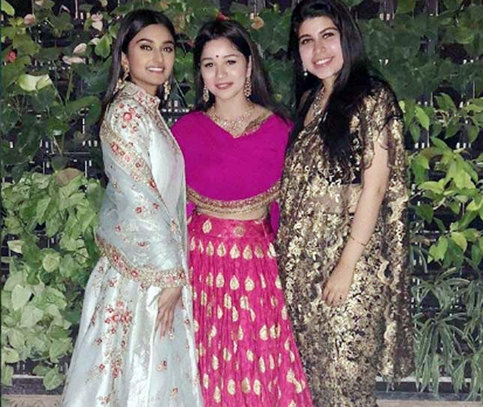 ट्रेडिशनल ड्रेस में दिलचस्पी