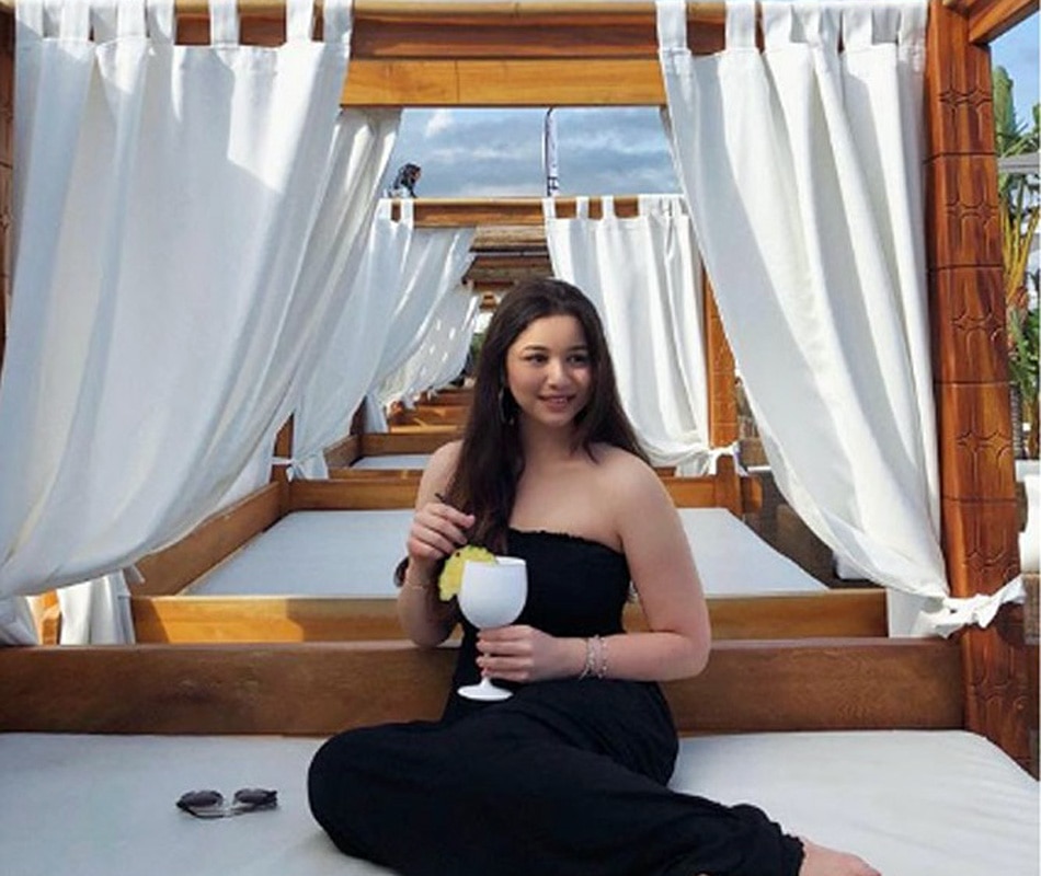 सारा के नाम से फेक ट्विटर अकाउंट