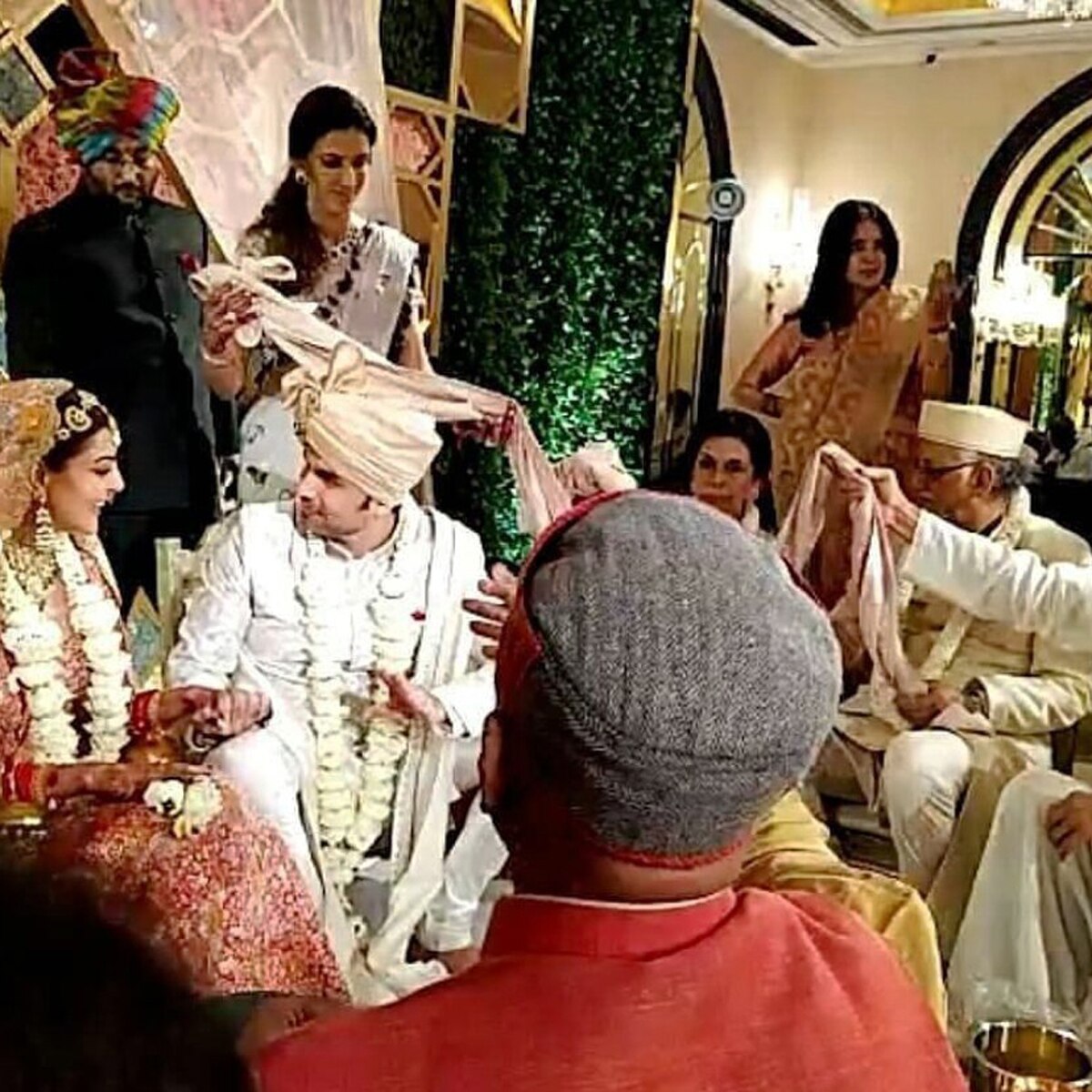 काजल अग्रवाल-गौतम क‍िचलू