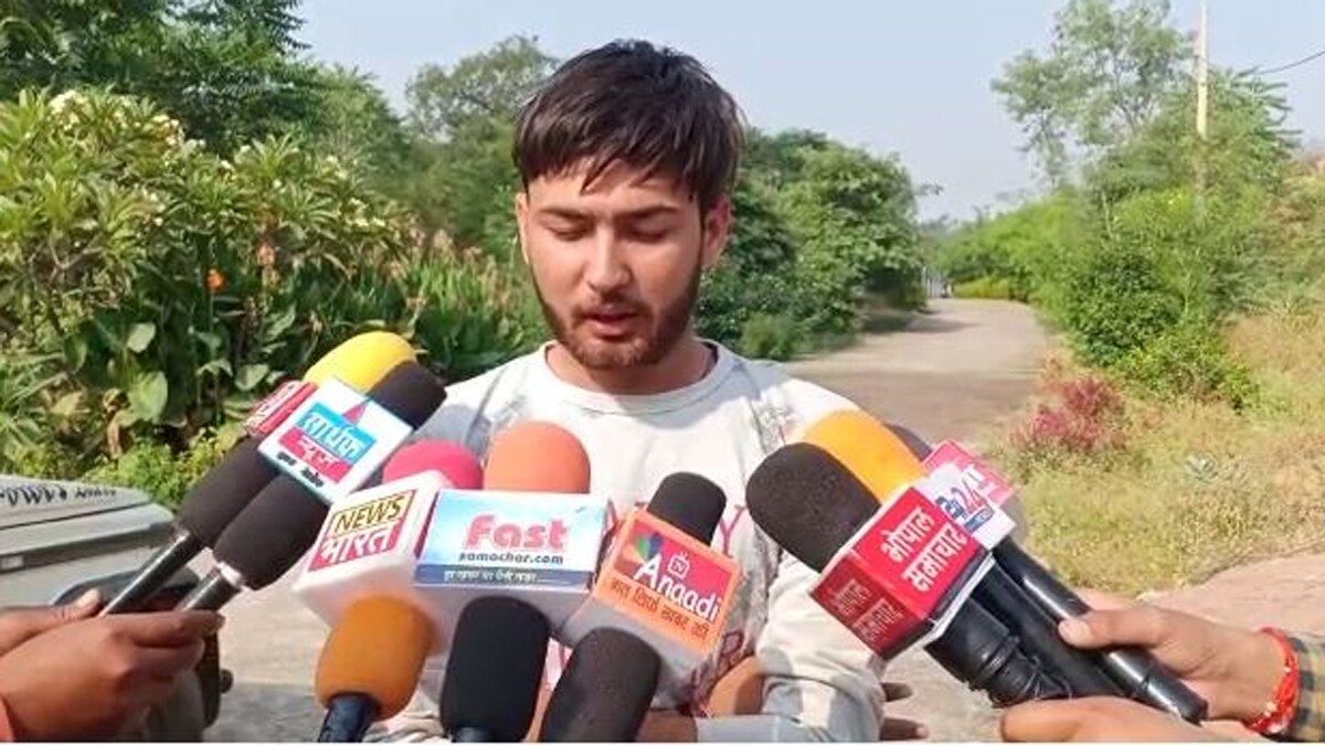 कन्या भोज से भगाए जाने पर किया आत्मदाह.