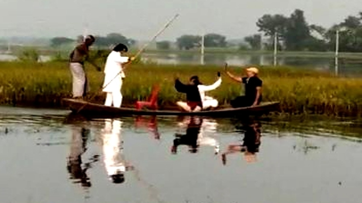 Different campaigning Styles of Tejpratap Yadav