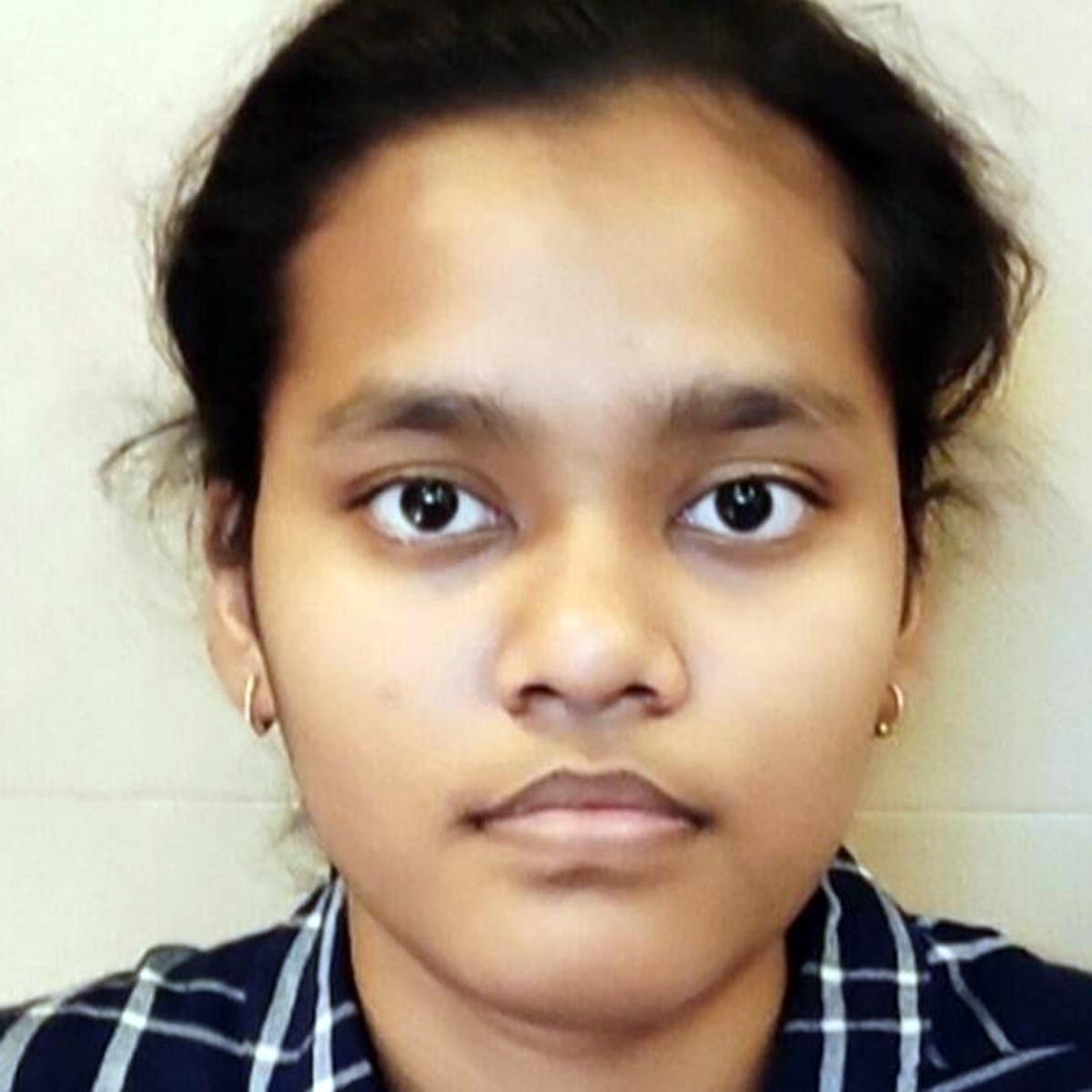 NEET AIR 2nd Topper Akanksha Singh