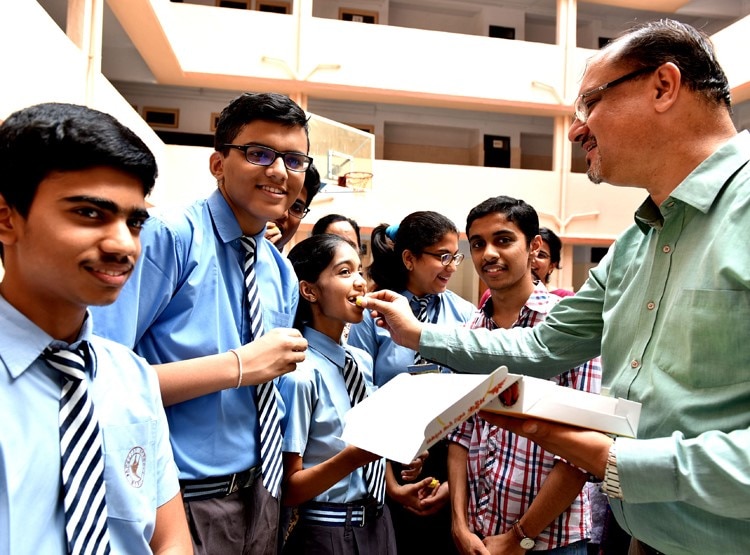 NEET Topper 2020 प्रतीकात्मक फोटो 