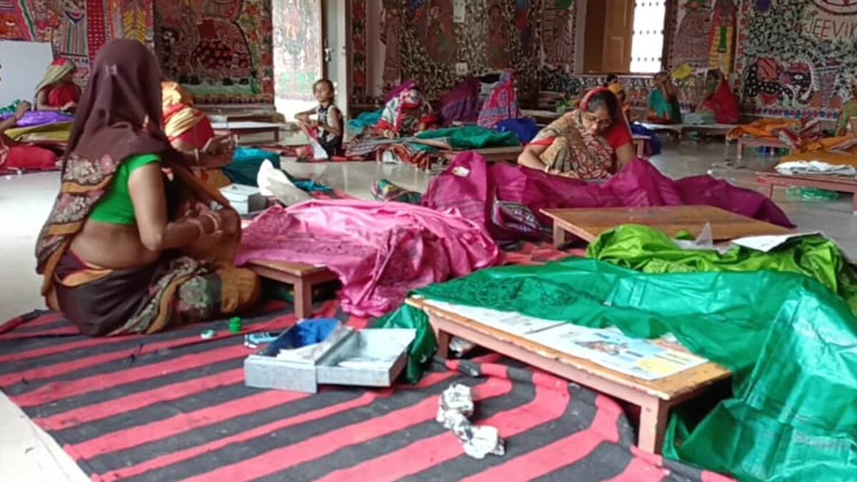 गांव में नेताओं के आने पर पाबंदी (फोटो आजतक)