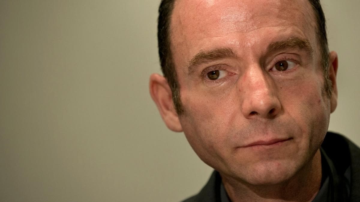 टिमोथी रे ब्राउन. 