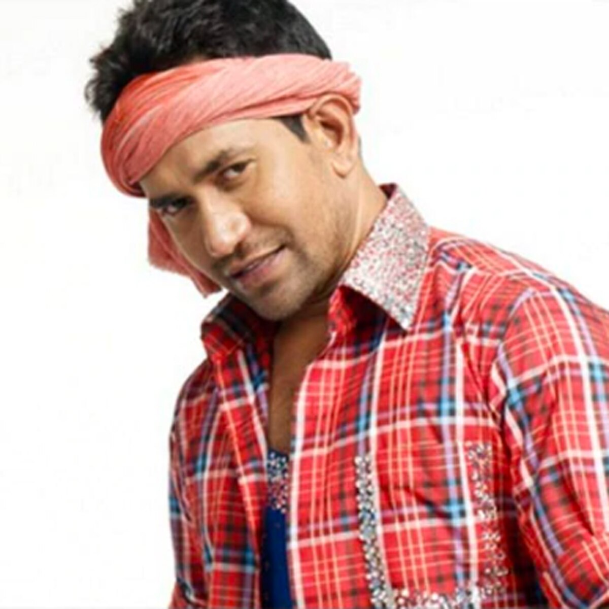 दिनेश लाल यादव