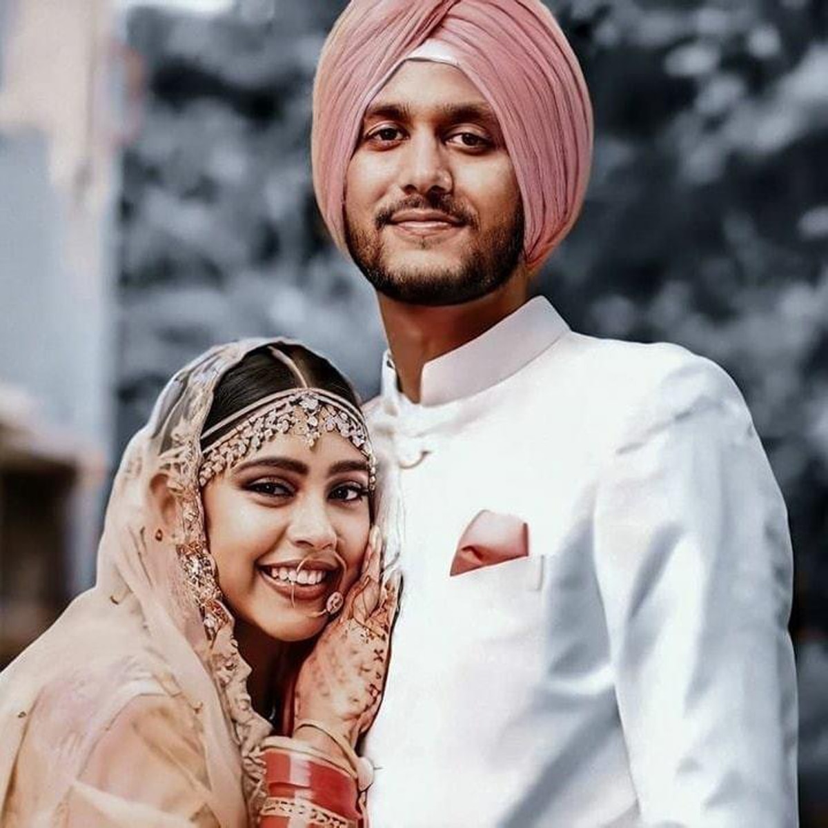 पति संग नीति टेलर