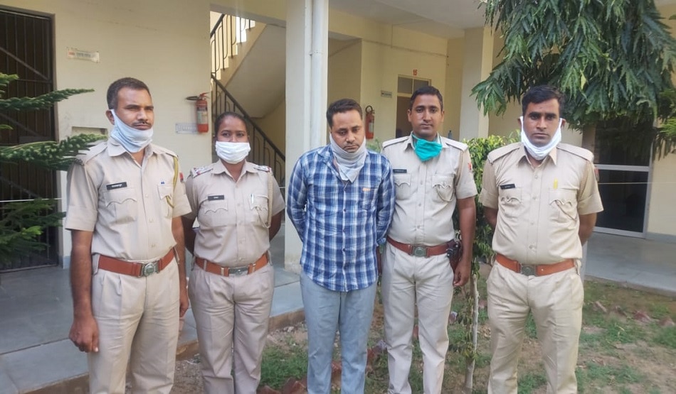  खाली बंदूक से बैंक लूटने पहुंचा बदमाश