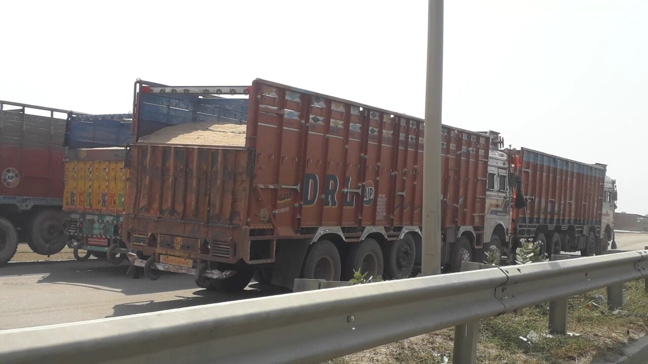 नेशनल हाईवे-2 पर लगता रहता है जाम