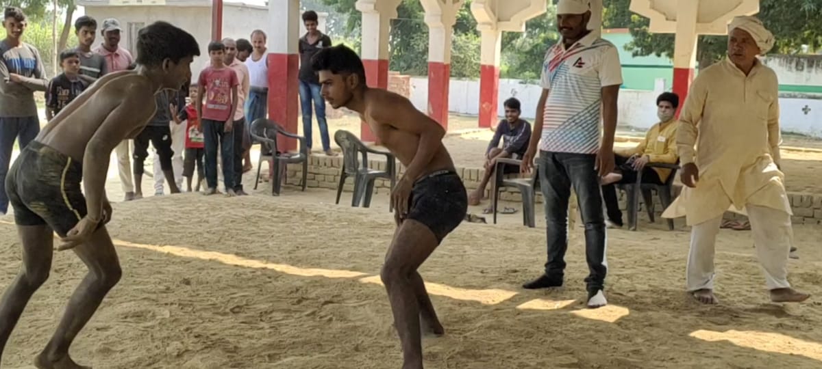 खेत गिरवी रखकर बनवाया अखाड़ा