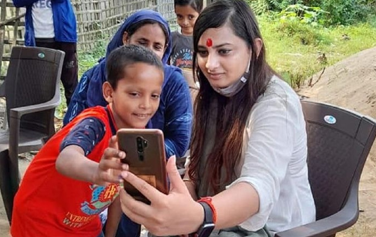 कोमल सिंह टिकट मिलने के बाद चर्चा में हैं