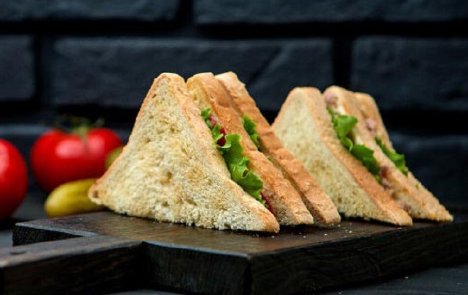 व्हाइट ब्रेड