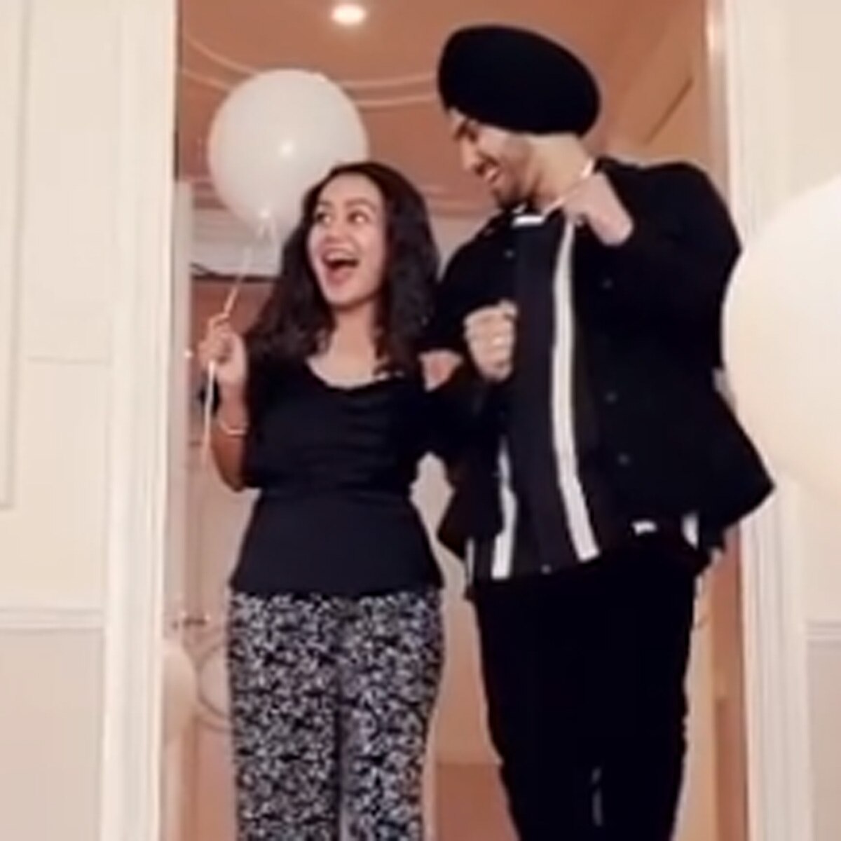 नेहा कक्कड़ संग रोहनप्रीत सिंह