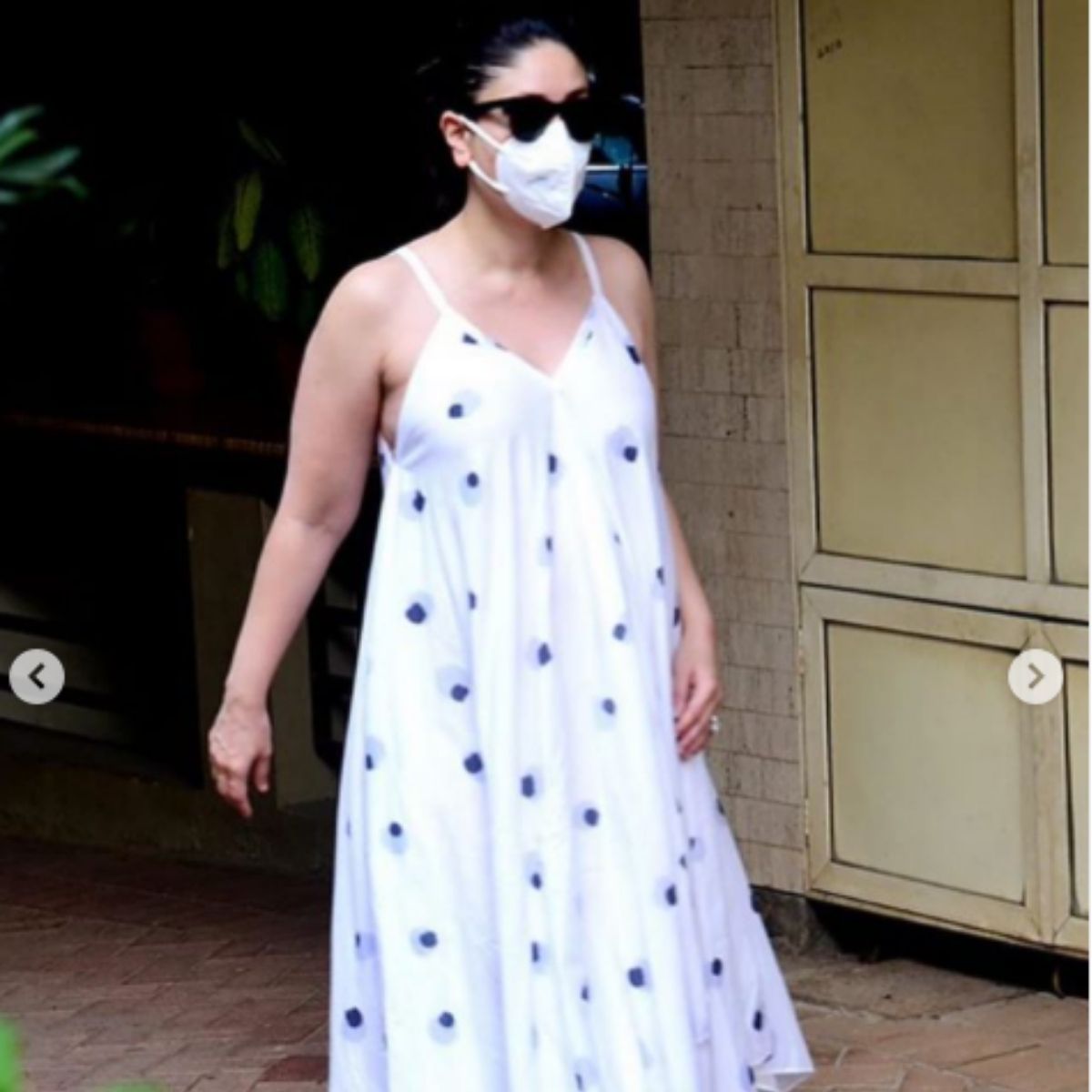 करीना का पोल्का-डॉट ऑउटफिट 